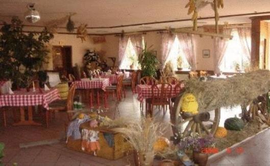 Zeesener Gasthof Hotel Koenigs Wusterhausen Ngoại thất bức ảnh
