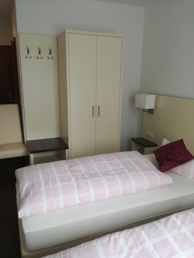 Zeesener Gasthof Hotel Koenigs Wusterhausen Ngoại thất bức ảnh